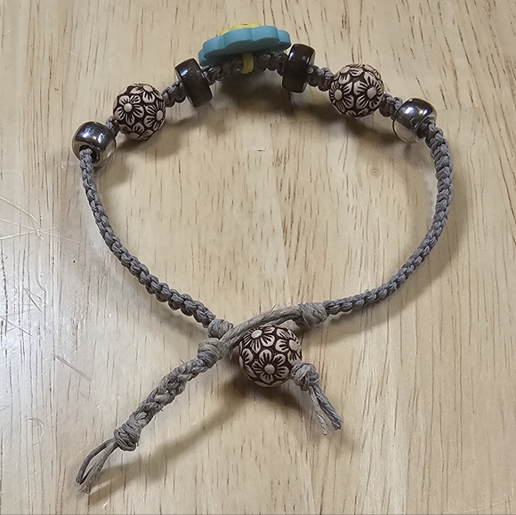 Floral Boho Bracelet - Picture 5 of 6